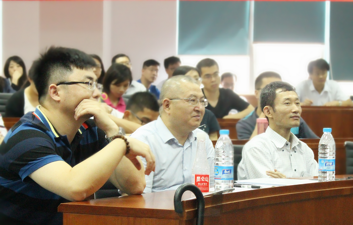  /></p><p  ><span style=font-size: larger;><b>20150425 高端论坛第二期 3 认真听讲座 </b><br /> </p><p  > </p><p  ><img width=600 height=299 data-pinit=registered  data-cke-saved-src=/sites/default/files/upload/content/2015-05/20150504121843275593.png src=/sites/default/files/upload/content/2015-05/20150504121843275593.png alt=